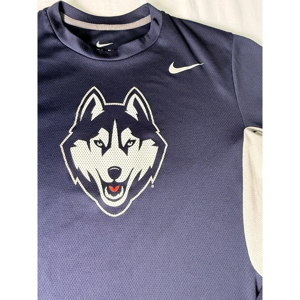 Nike Dri-FIT Long Sleeve Shirt UConn Huskies Men's Size M Gray Navy Blue